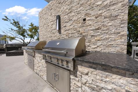 333 W Trade Street Charlotte NC 28202