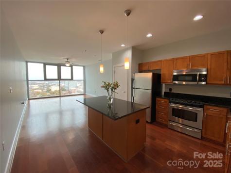 333 W Trade Street Charlotte NC 28202