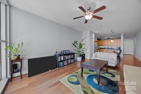 333 W Trade Street Charlotte NC 28202