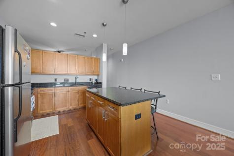 333 W Trade Street Charlotte NC 28202