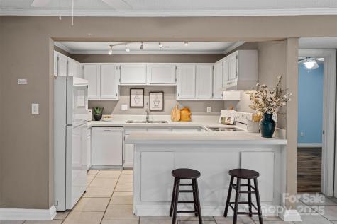 4134 Charlotte Highway Lake Wylie SC 29710