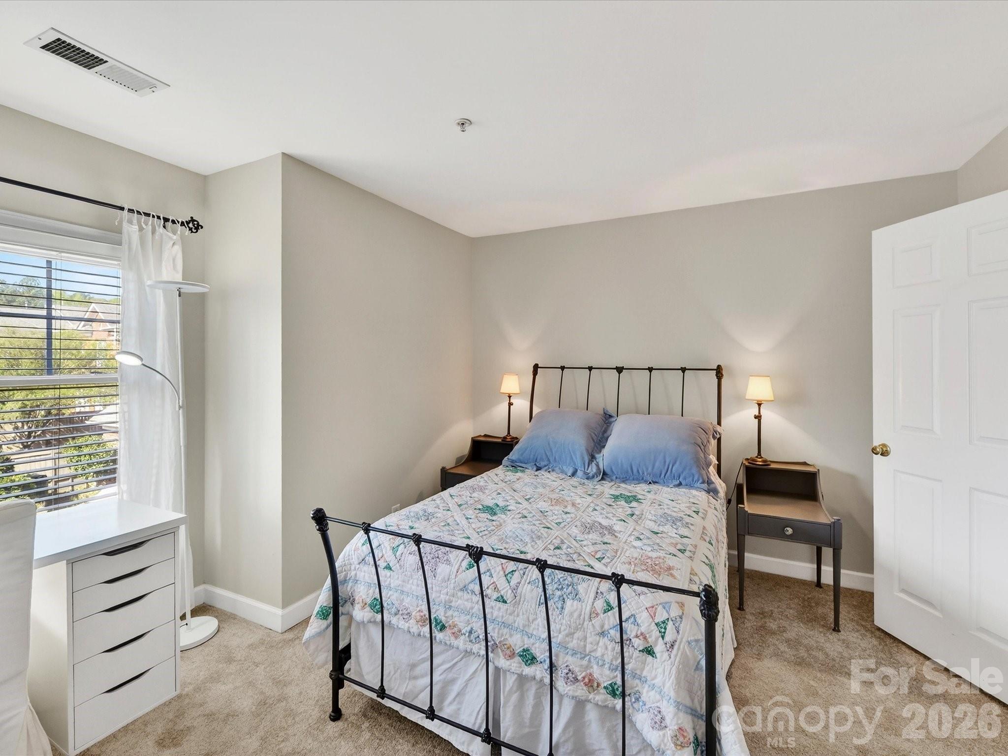 4916 S Hill View Drive Charlotte NC 28210