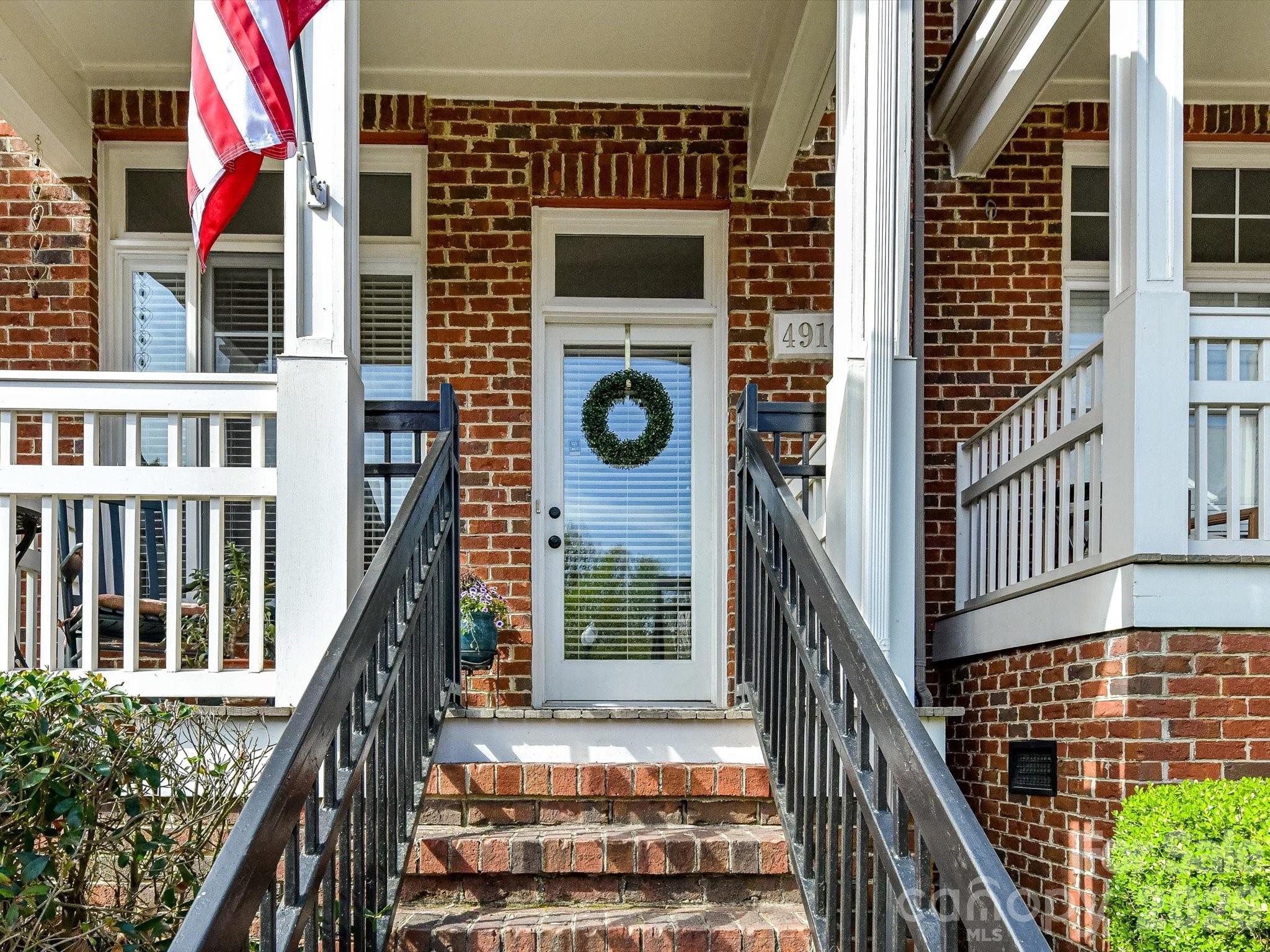 4916 S Hill View Drive Charlotte NC 28210