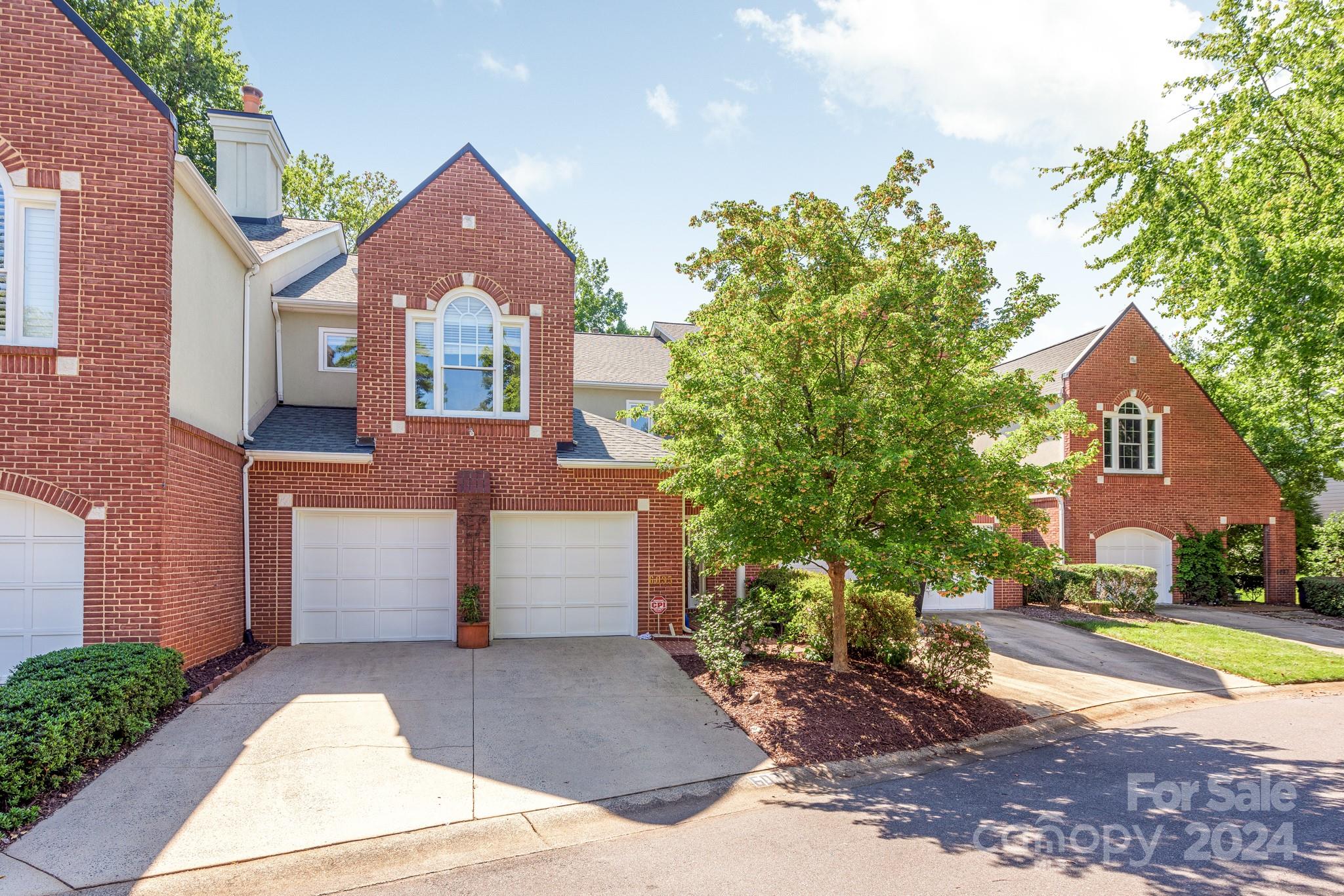6035 Sharon Road Charlotte NC 28210