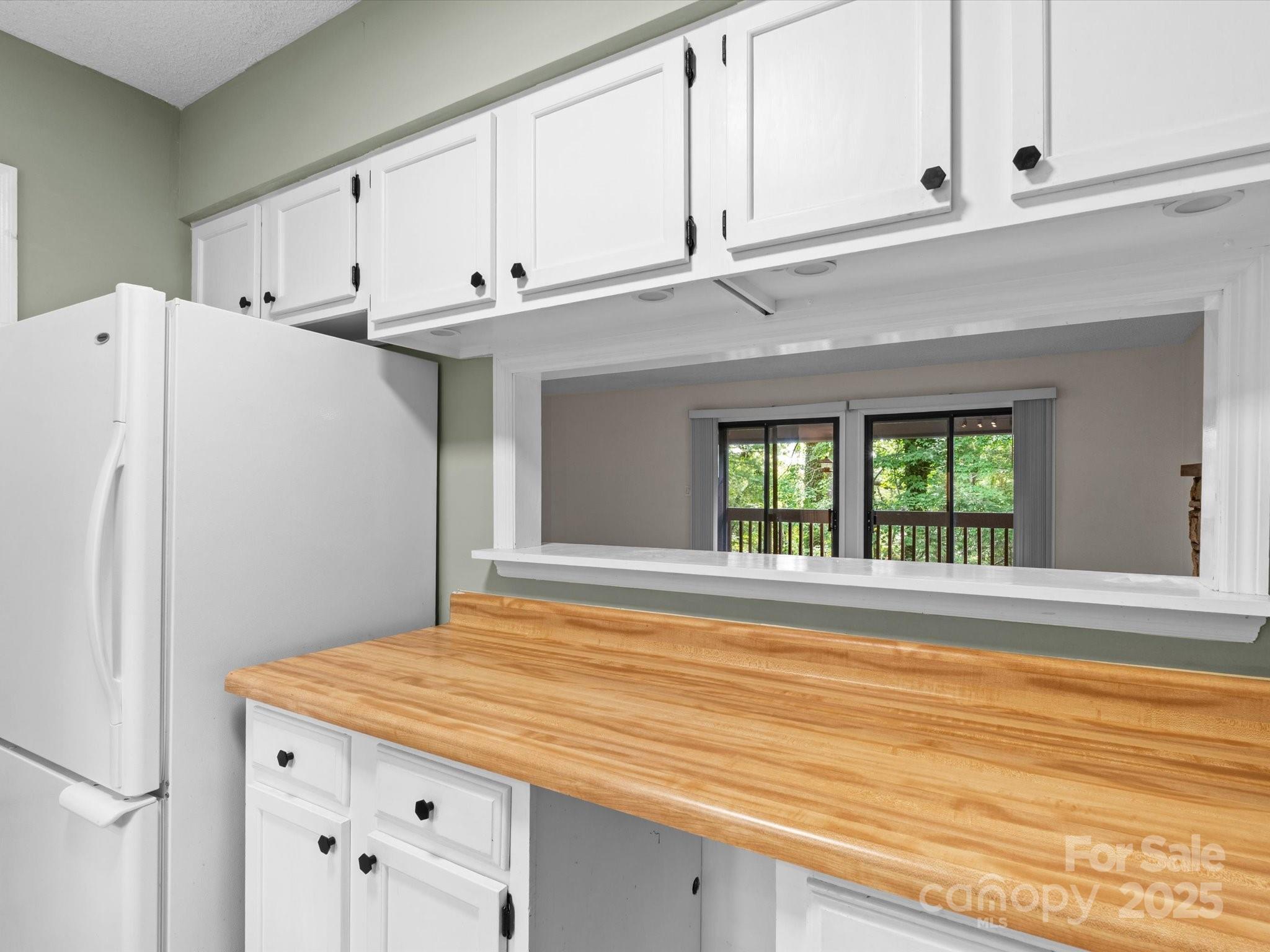 102 Cedar Forest Trail Asheville NC 28803