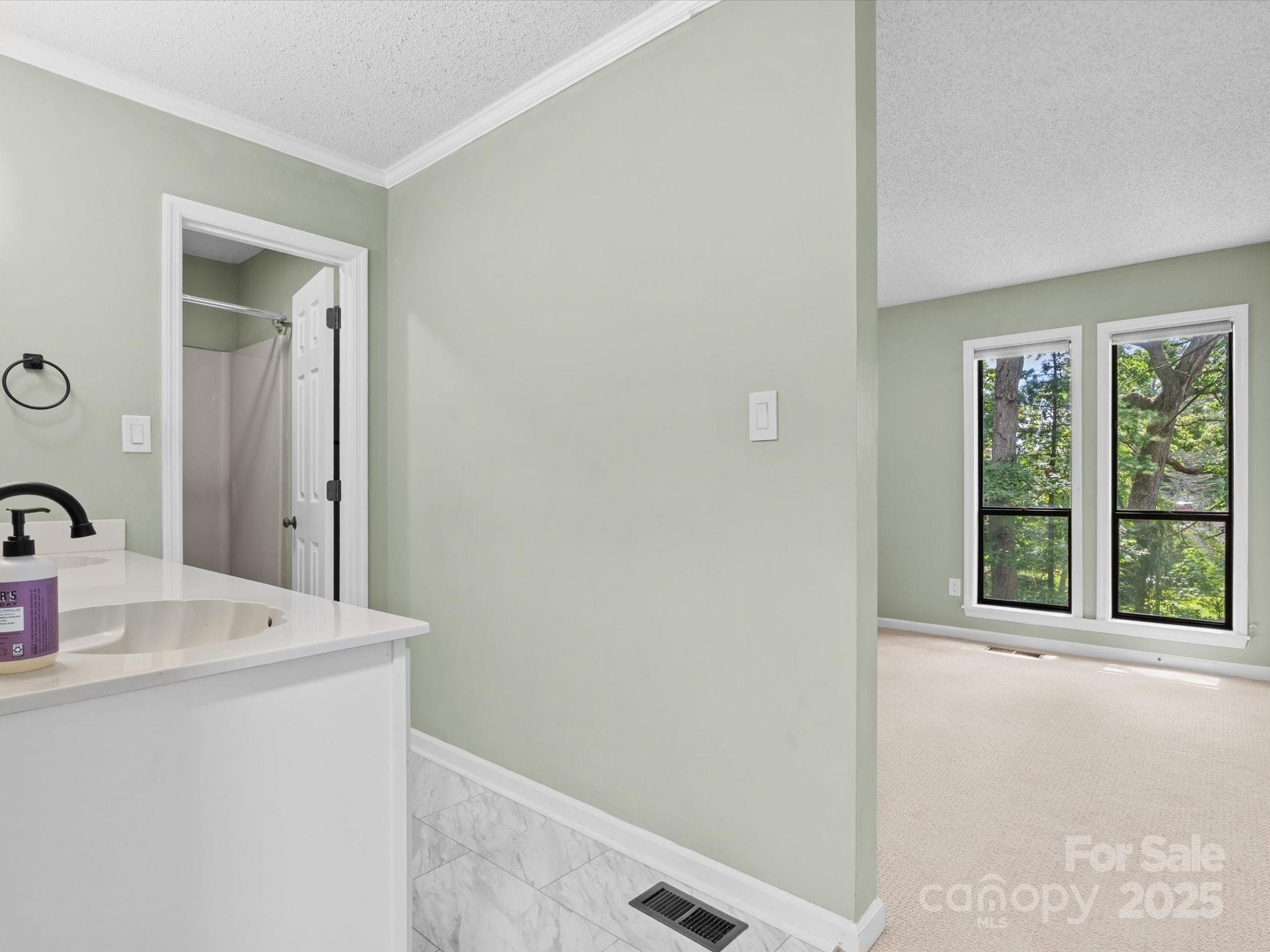 102 Cedar Forest Trail Asheville NC 28803
