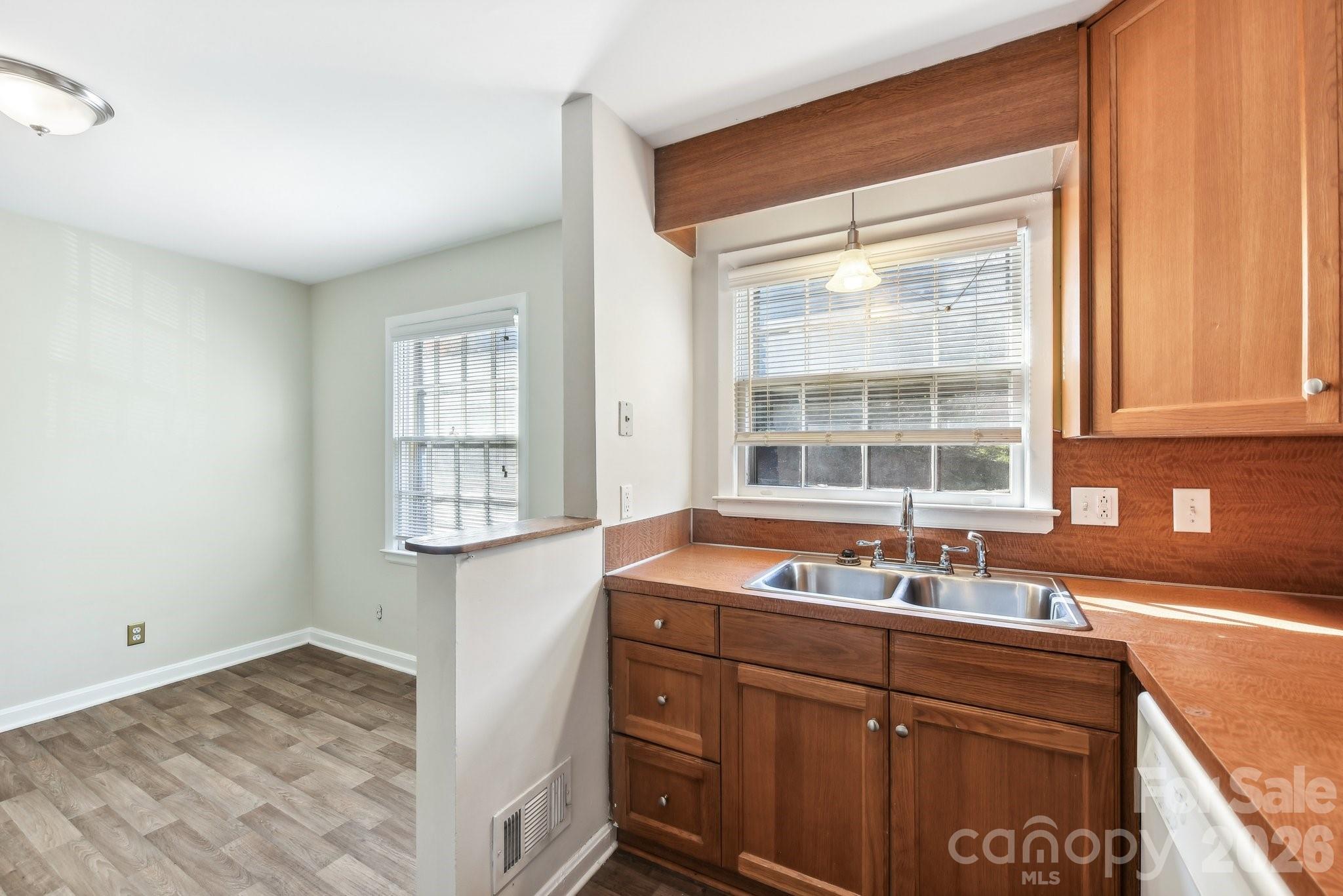 1334 Briar Creek Road Charlotte NC 28205