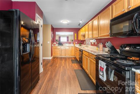 92 Wiltshire Circle Fletcher NC 28732