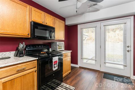 92 Wiltshire Circle Fletcher NC 28732