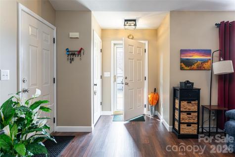 92 Wiltshire Circle Fletcher NC 28732
