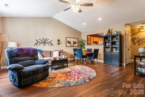 92 Wiltshire Circle Fletcher NC 28732