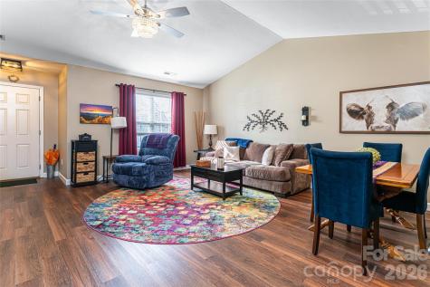 92 Wiltshire Circle Fletcher NC 28732