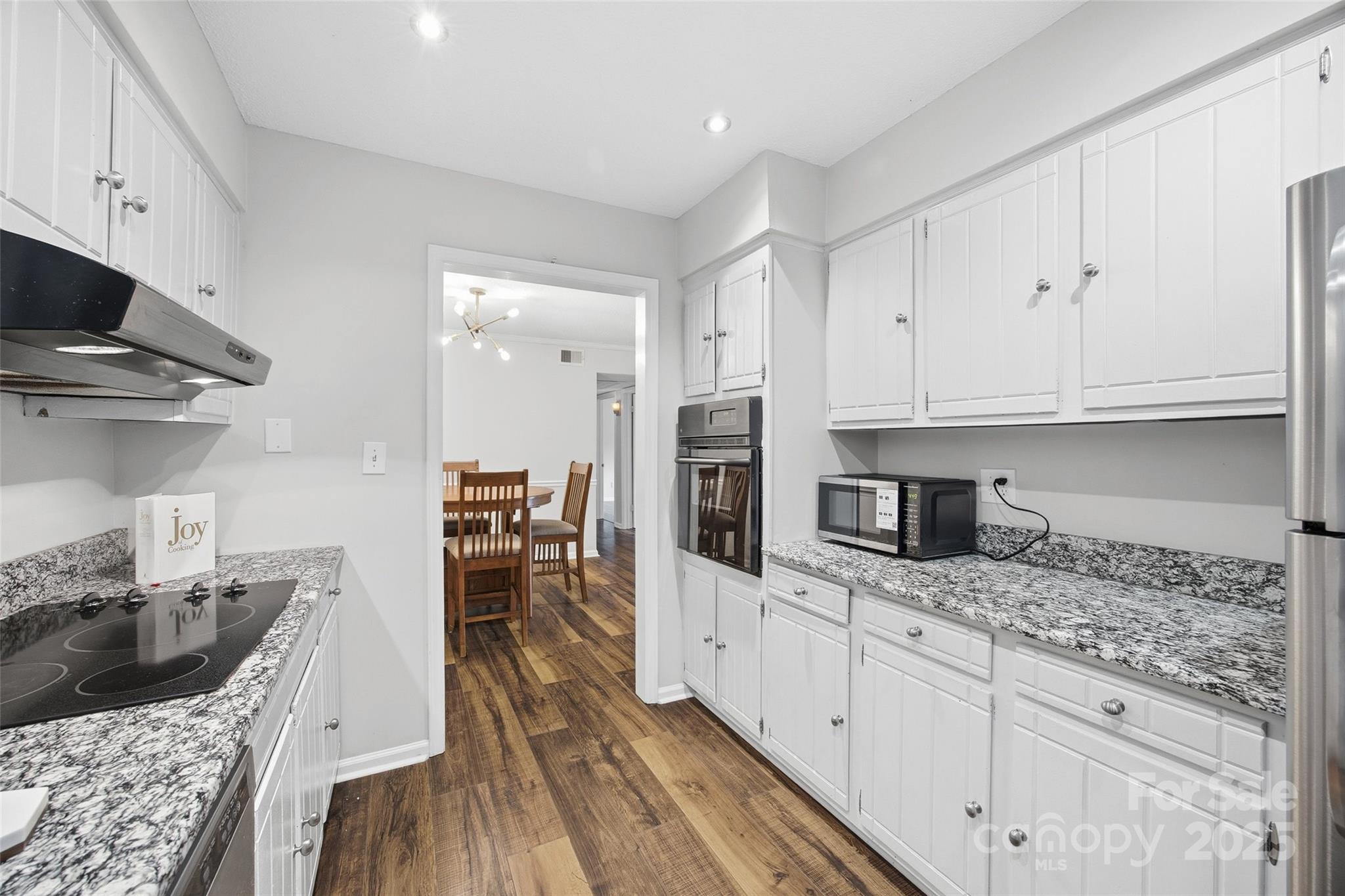 4739 Hedgemore Drive Charlotte NC 28209