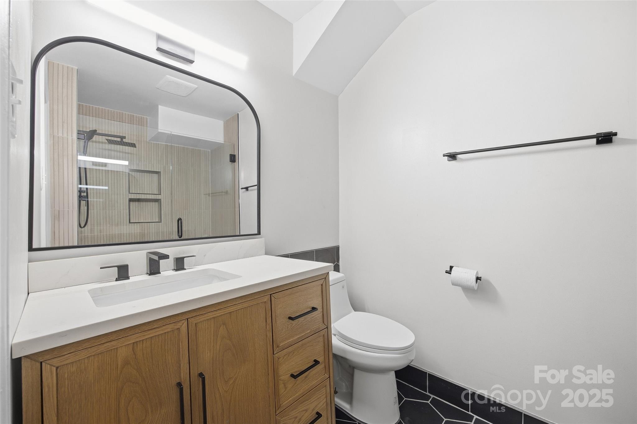 4739 Hedgemore Drive Charlotte NC 28209