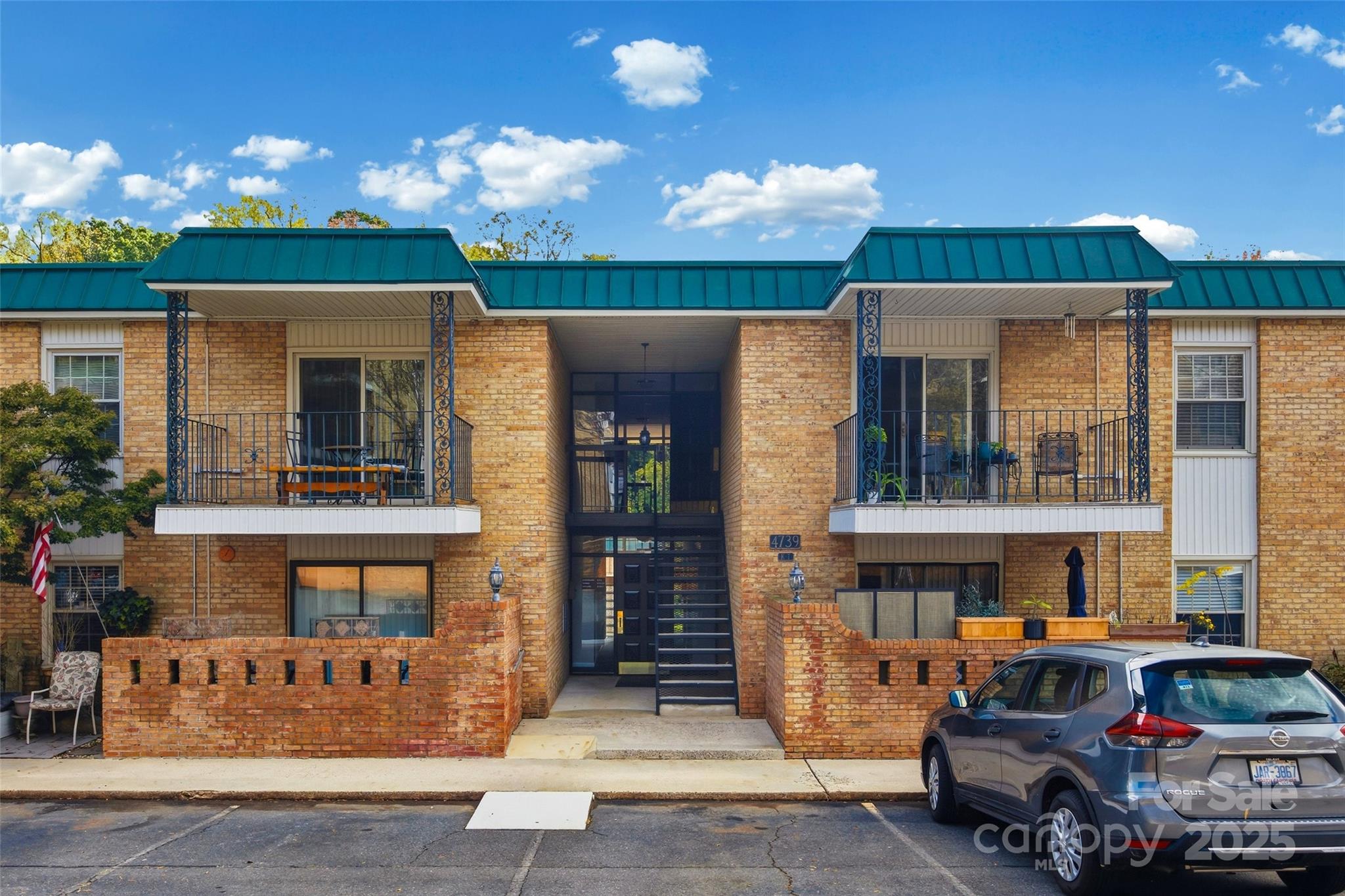 4739 Hedgemore Drive Charlotte NC 28209