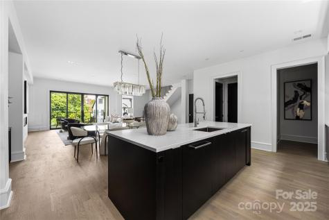 614 Queens Road Charlotte NC 28207