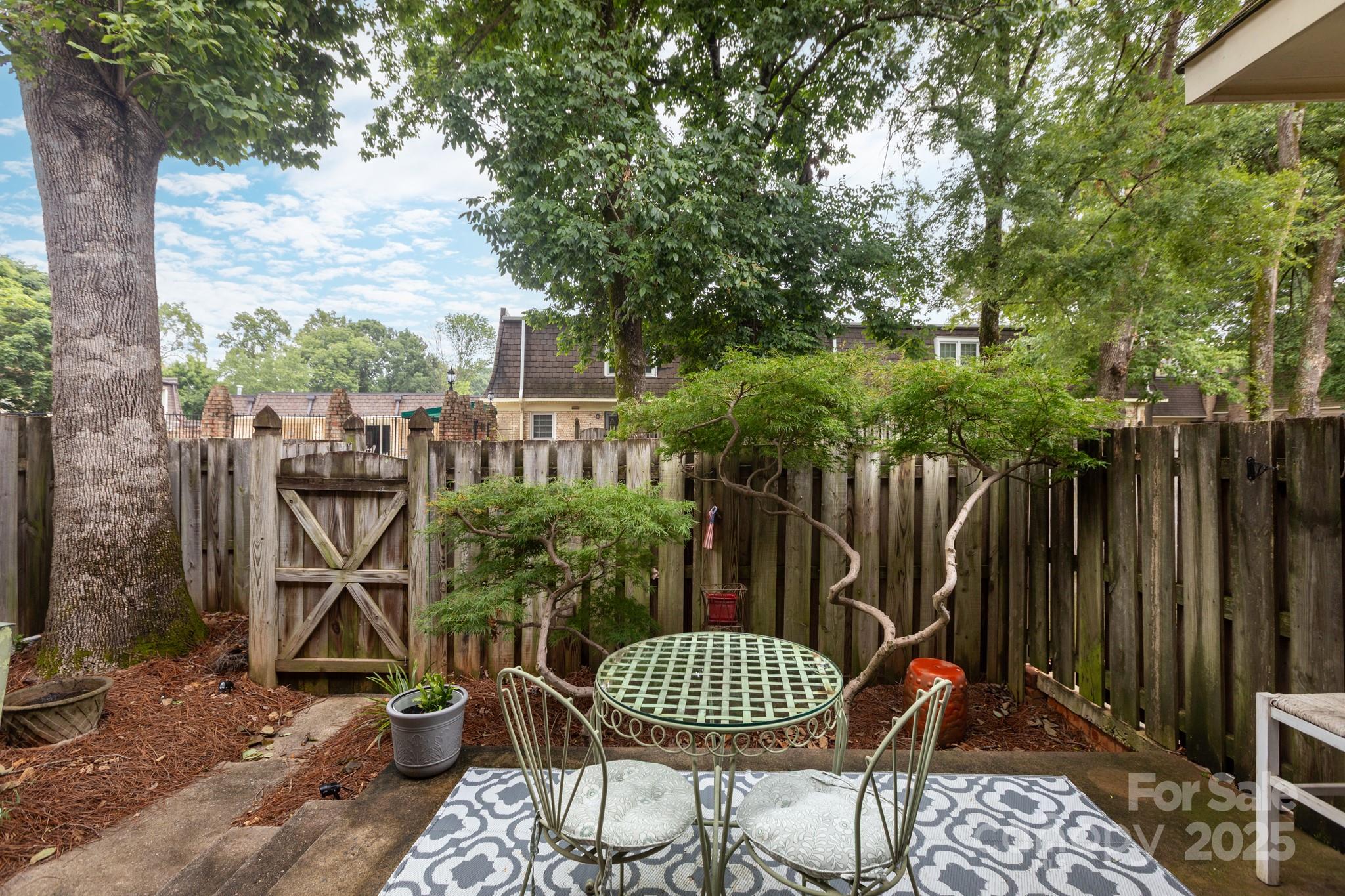 2229 Rexford Road Charlotte NC 28211
