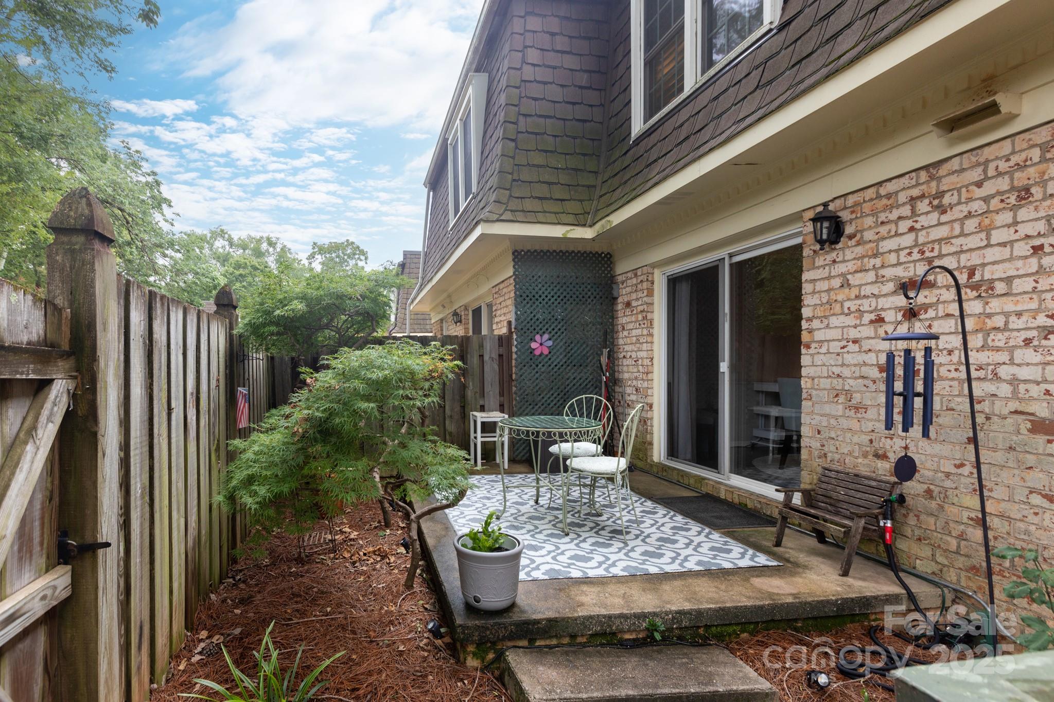 2229 Rexford Road Charlotte NC 28211