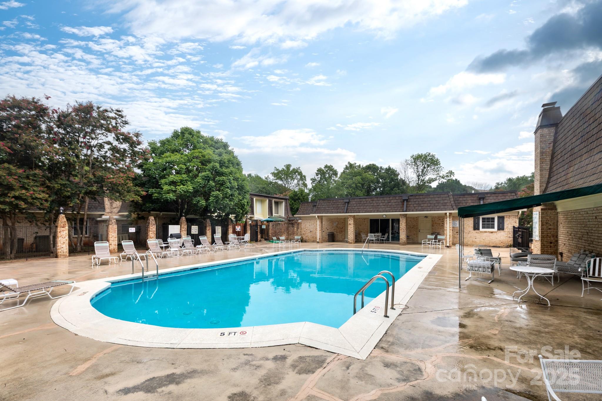 2229 Rexford Road Charlotte NC 28211