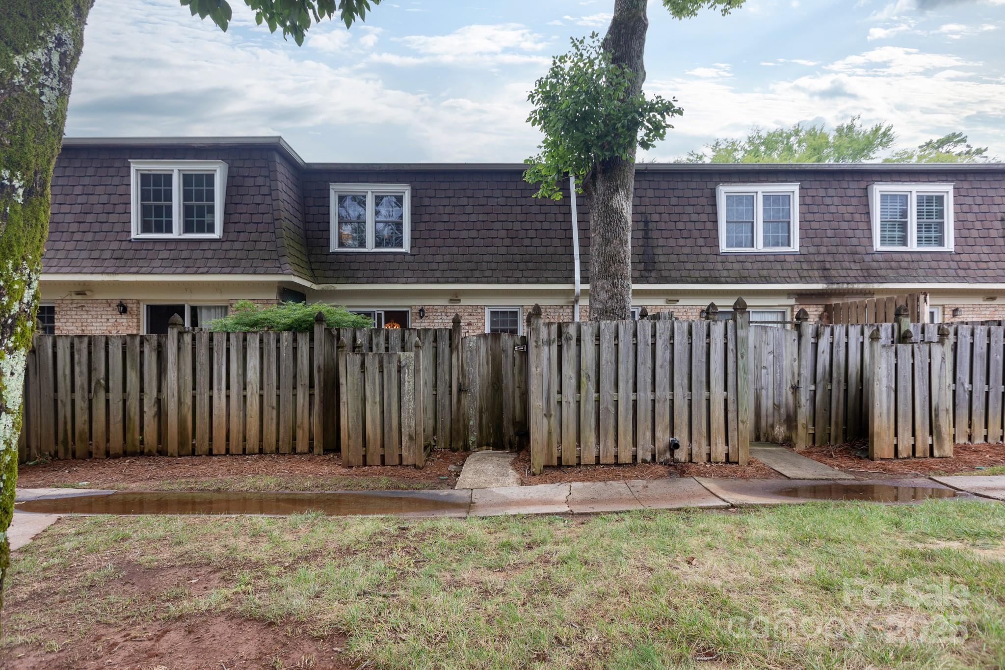 2229 Rexford Road Charlotte NC 28211