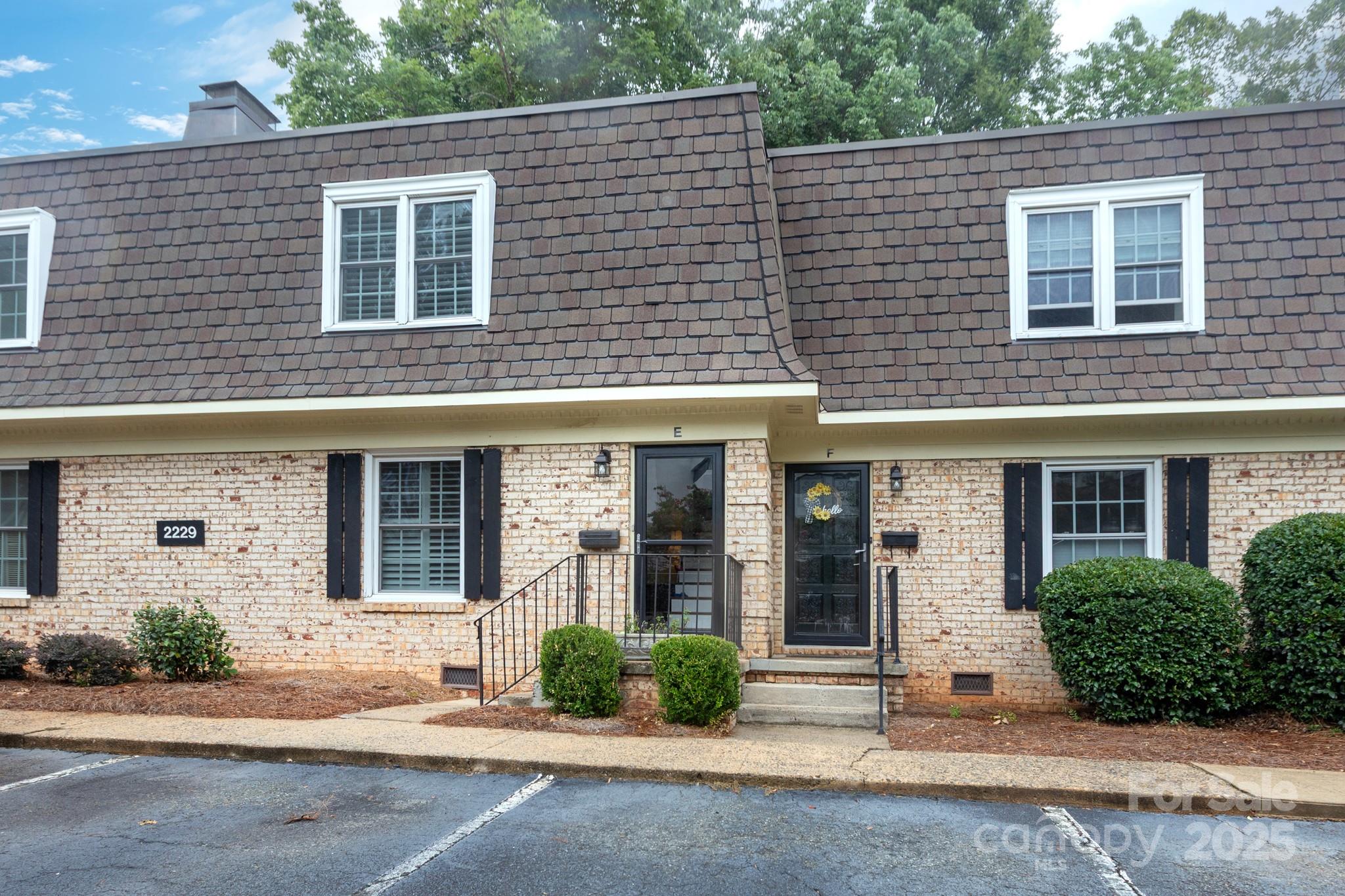 2229 Rexford Road Charlotte NC 28211