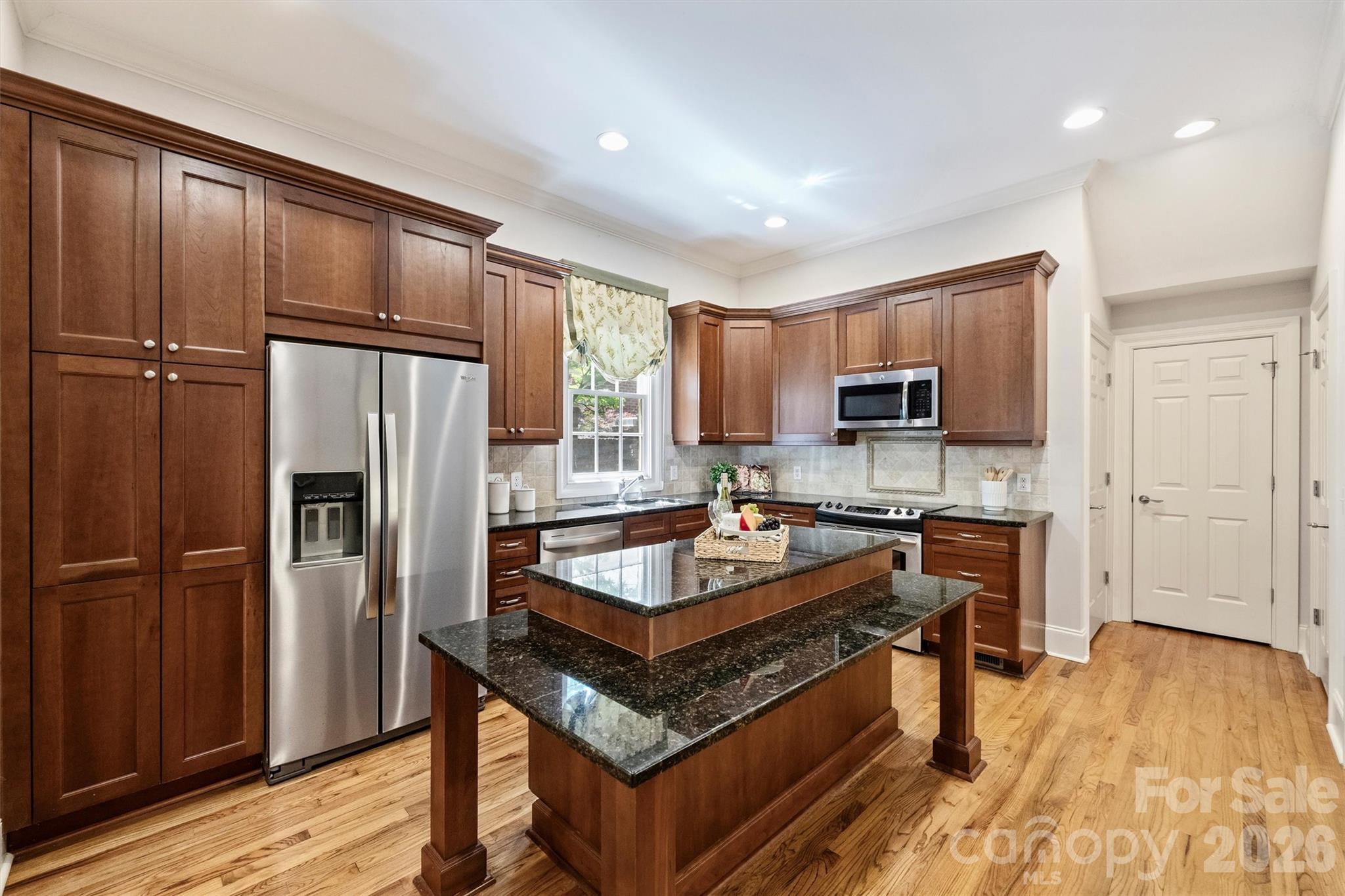 1115 S Kings Drive Charlotte NC 28207