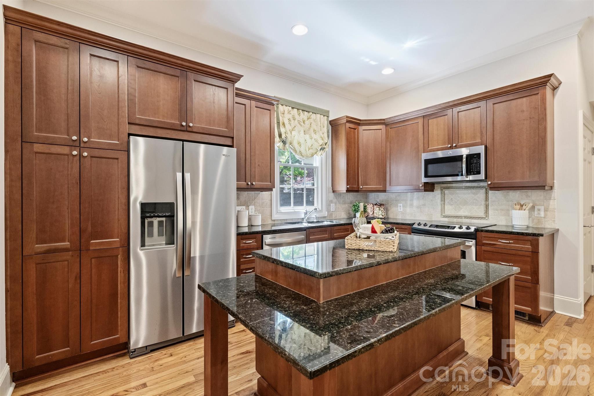 1115 S Kings Drive Charlotte NC 28207