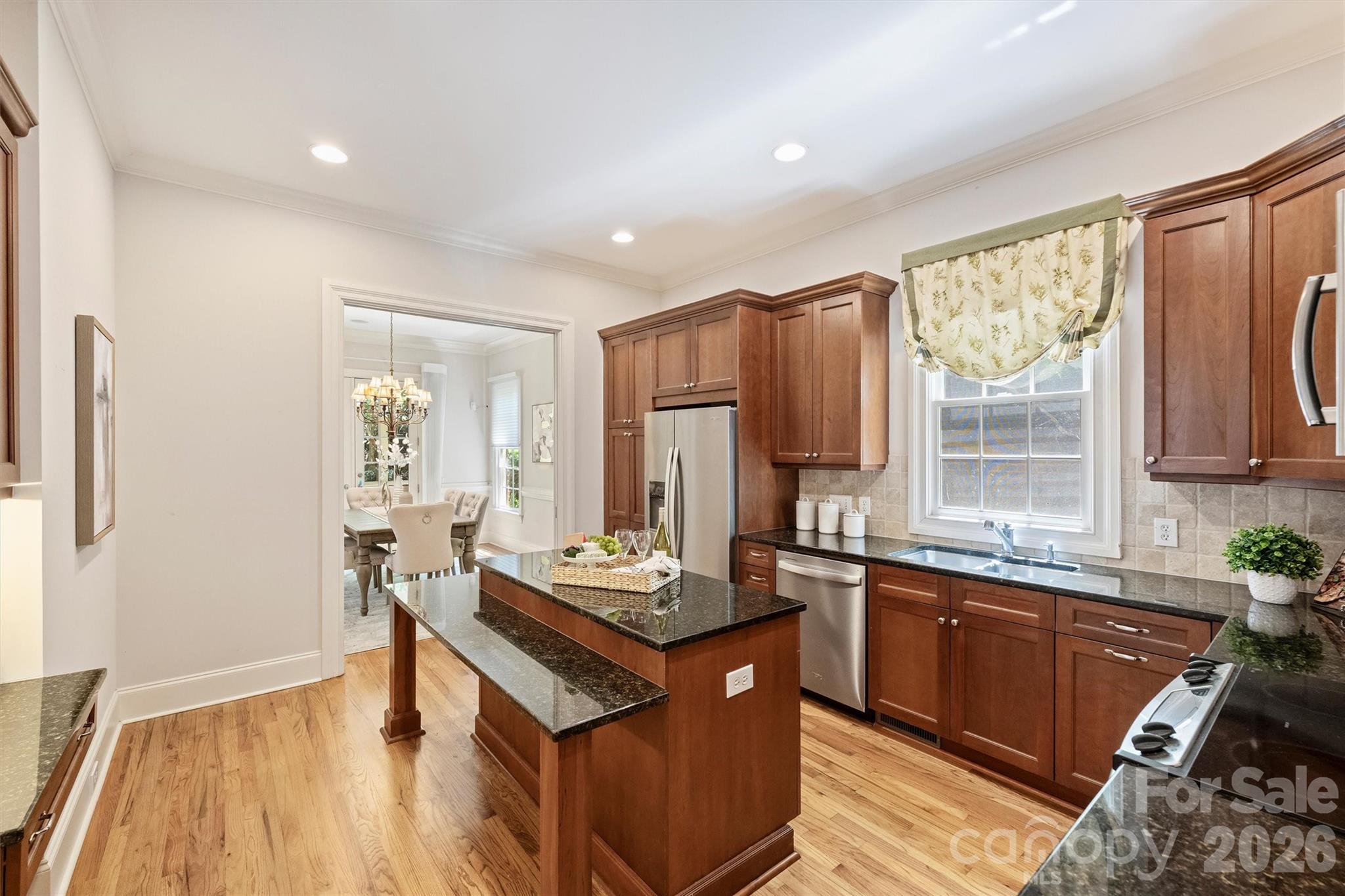 1115 S Kings Drive Charlotte NC 28207