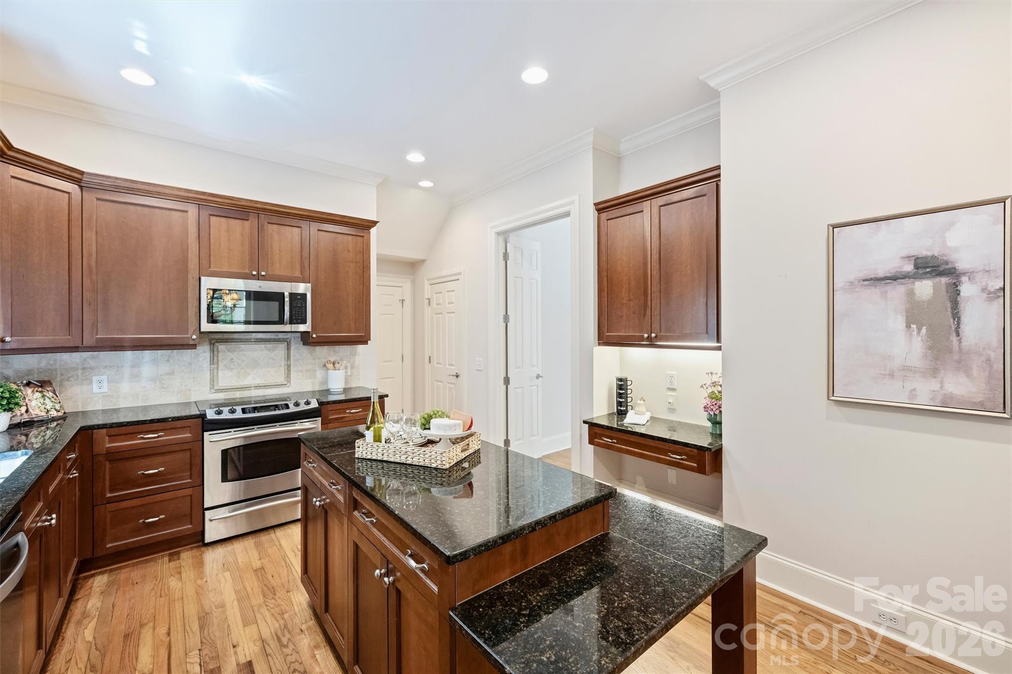 1115 S Kings Drive Charlotte NC 28207