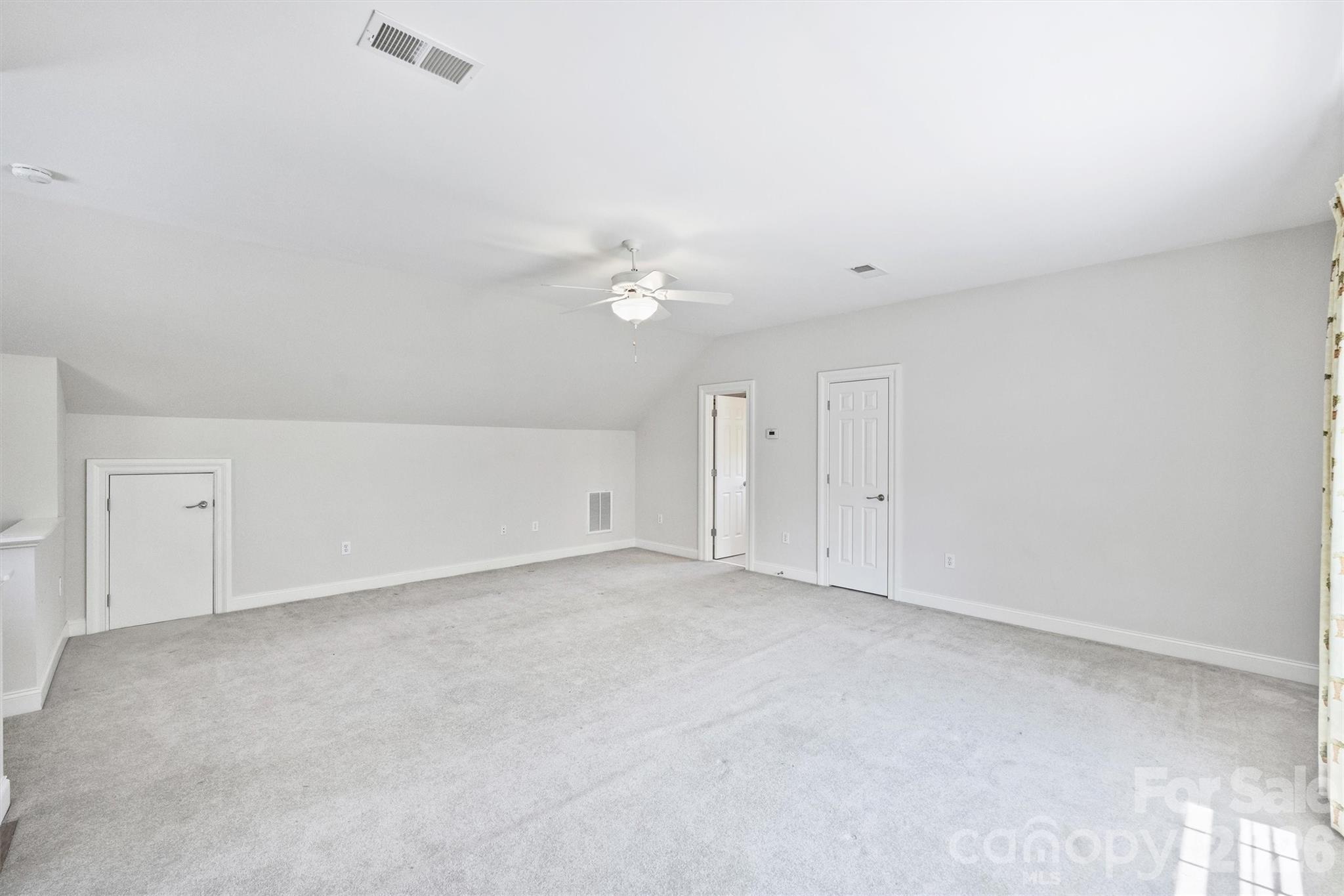 1115 S Kings Drive Charlotte NC 28207