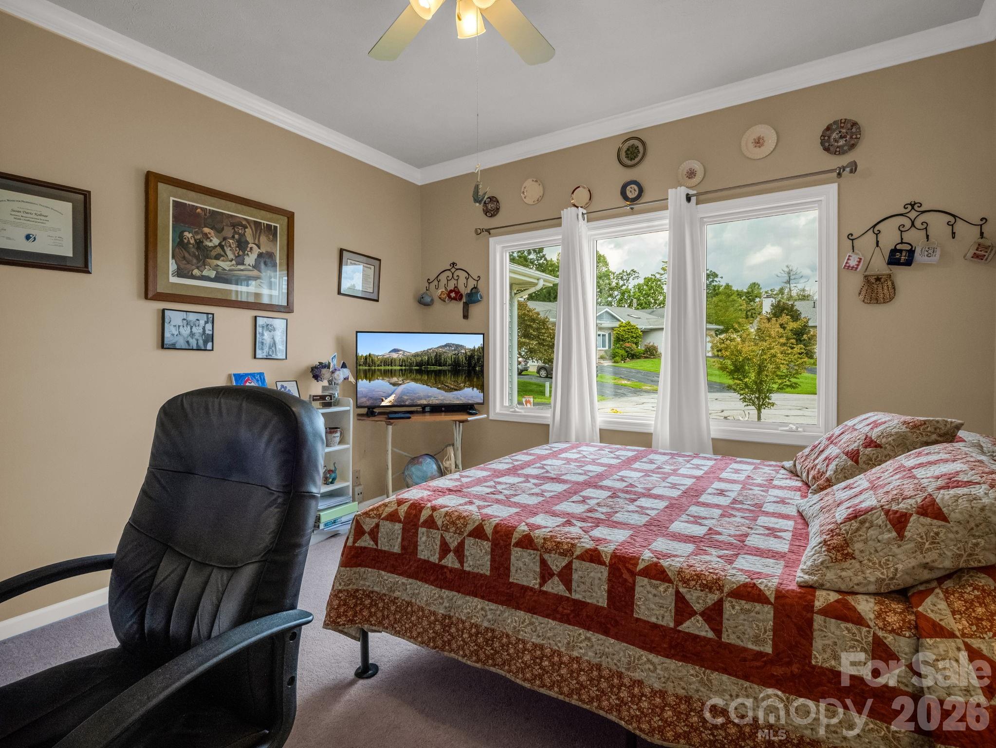 20 Country Meadows Lane Hendersonville NC 28792