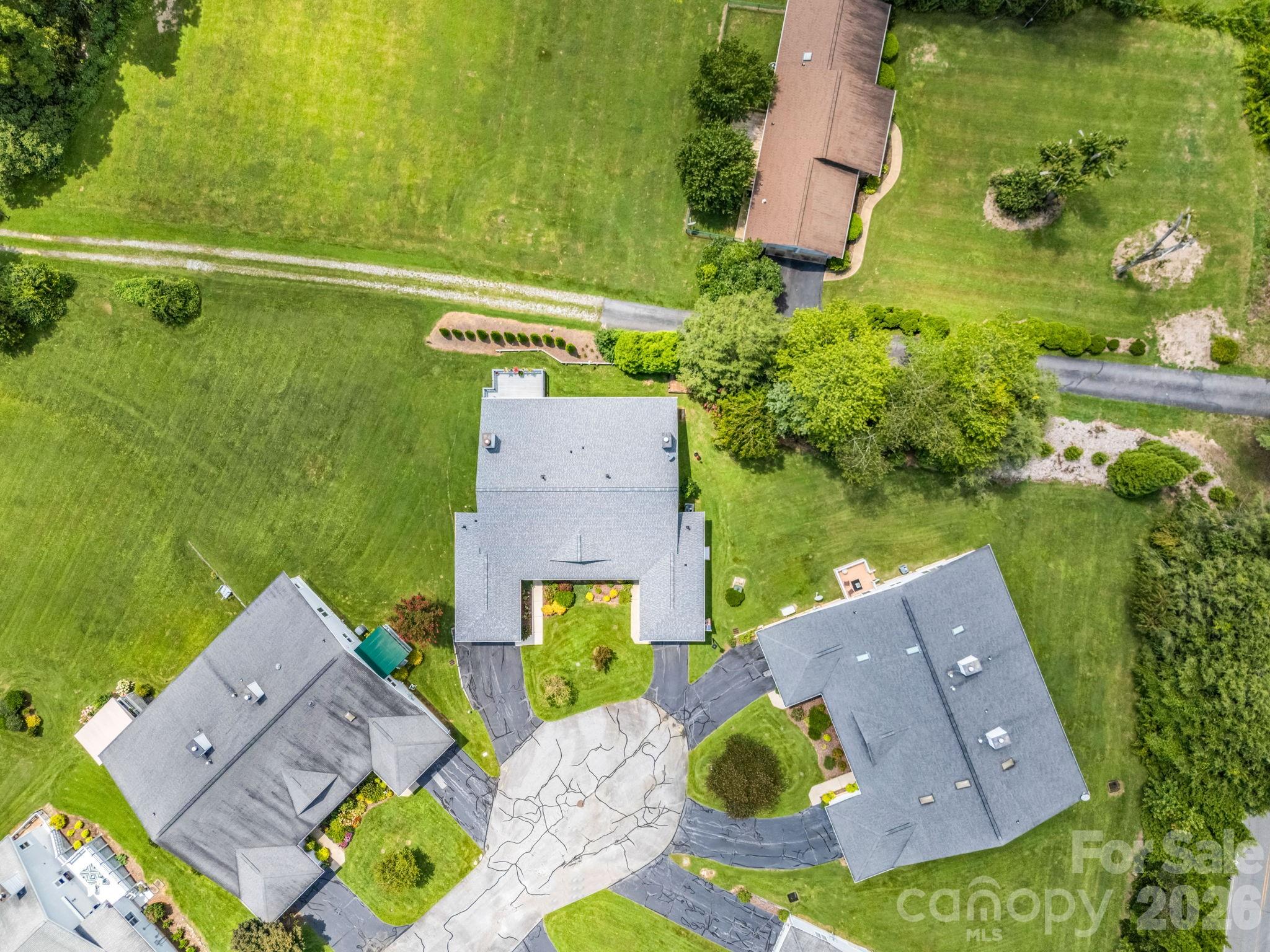 20 Country Meadows Lane Hendersonville NC 28792