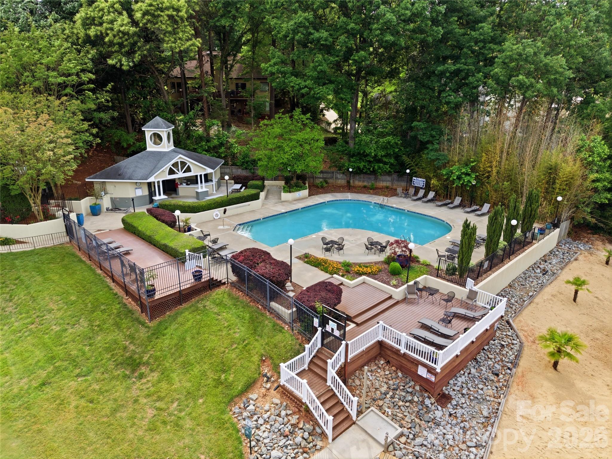 19823 Henderson Road Cornelius NC 28031