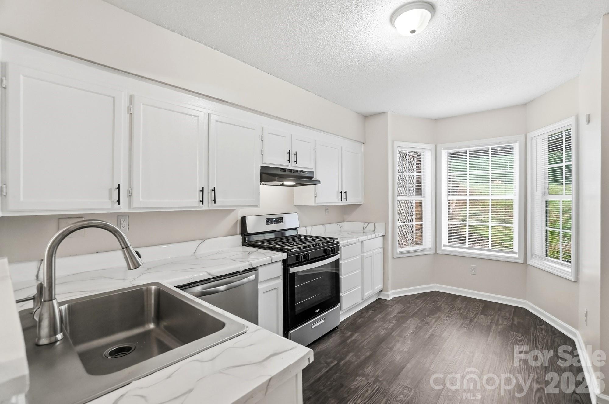 6043 Green Forest Drive Charlotte NC 28212