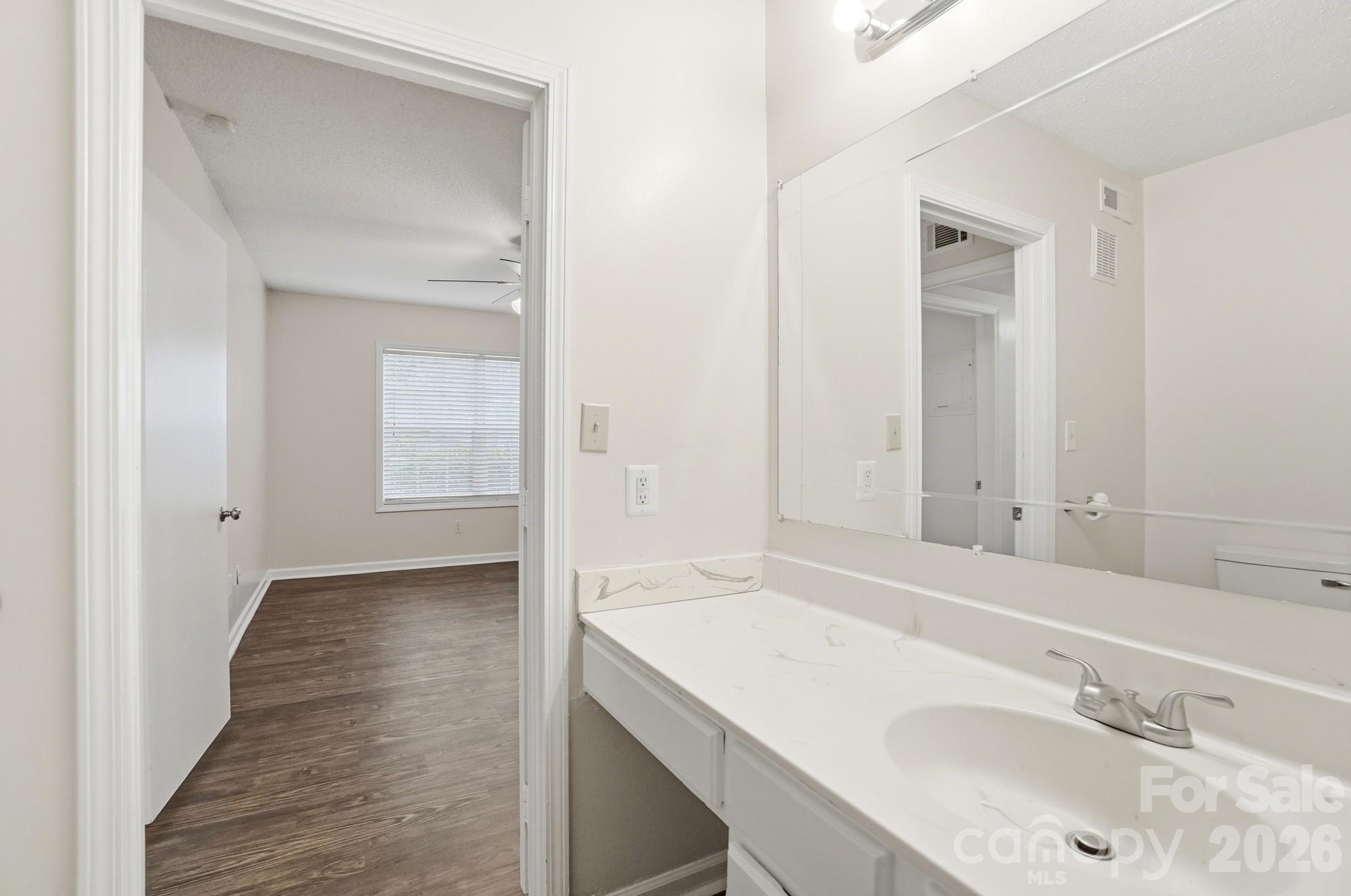 6043 Green Forest Drive Charlotte NC 28212