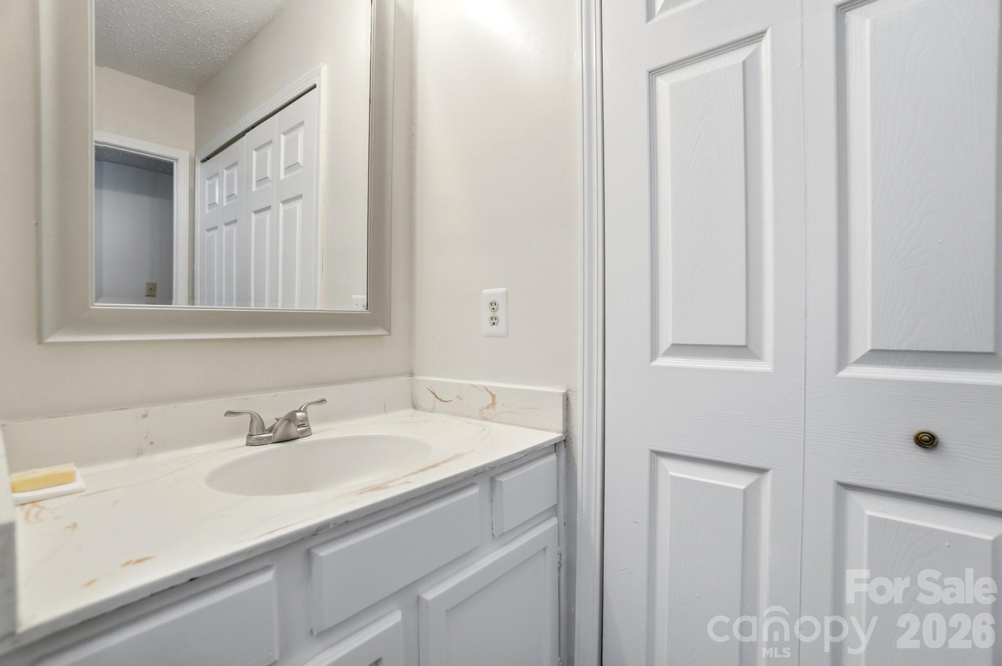 6043 Green Forest Drive Charlotte NC 28212