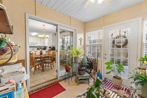 1553 16th Avenue NE Hickory NC 28601