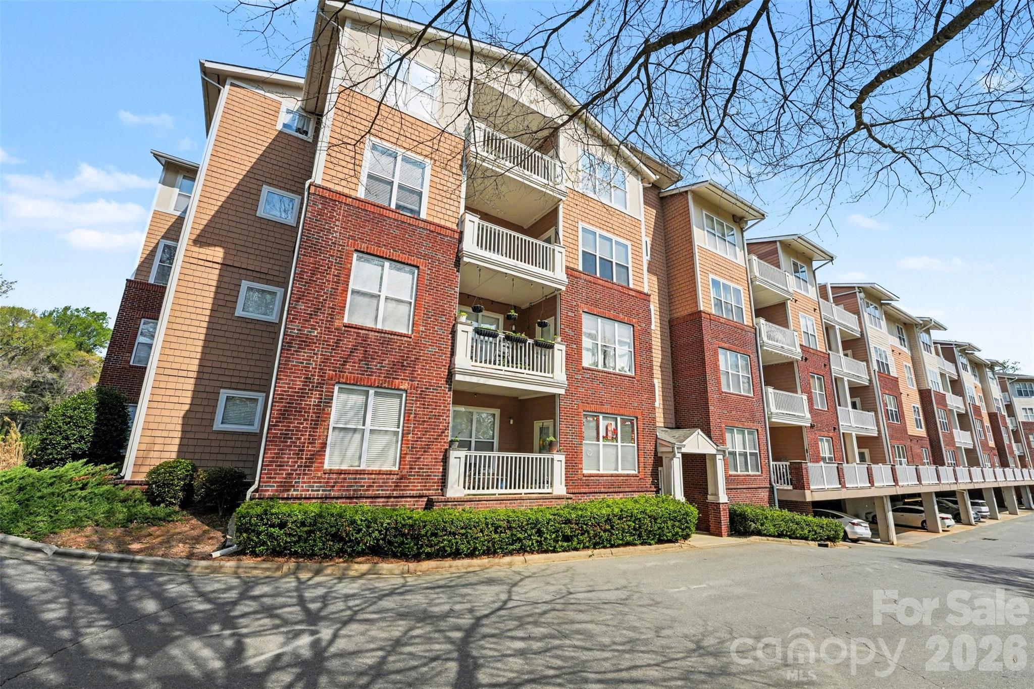 1000 E Woodlawn Road Charlotte NC 28209