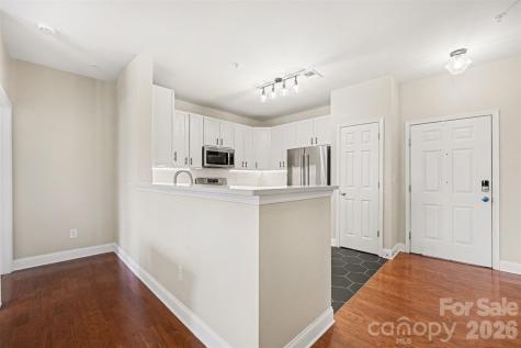 1000 E Woodlawn Road Charlotte NC 28209