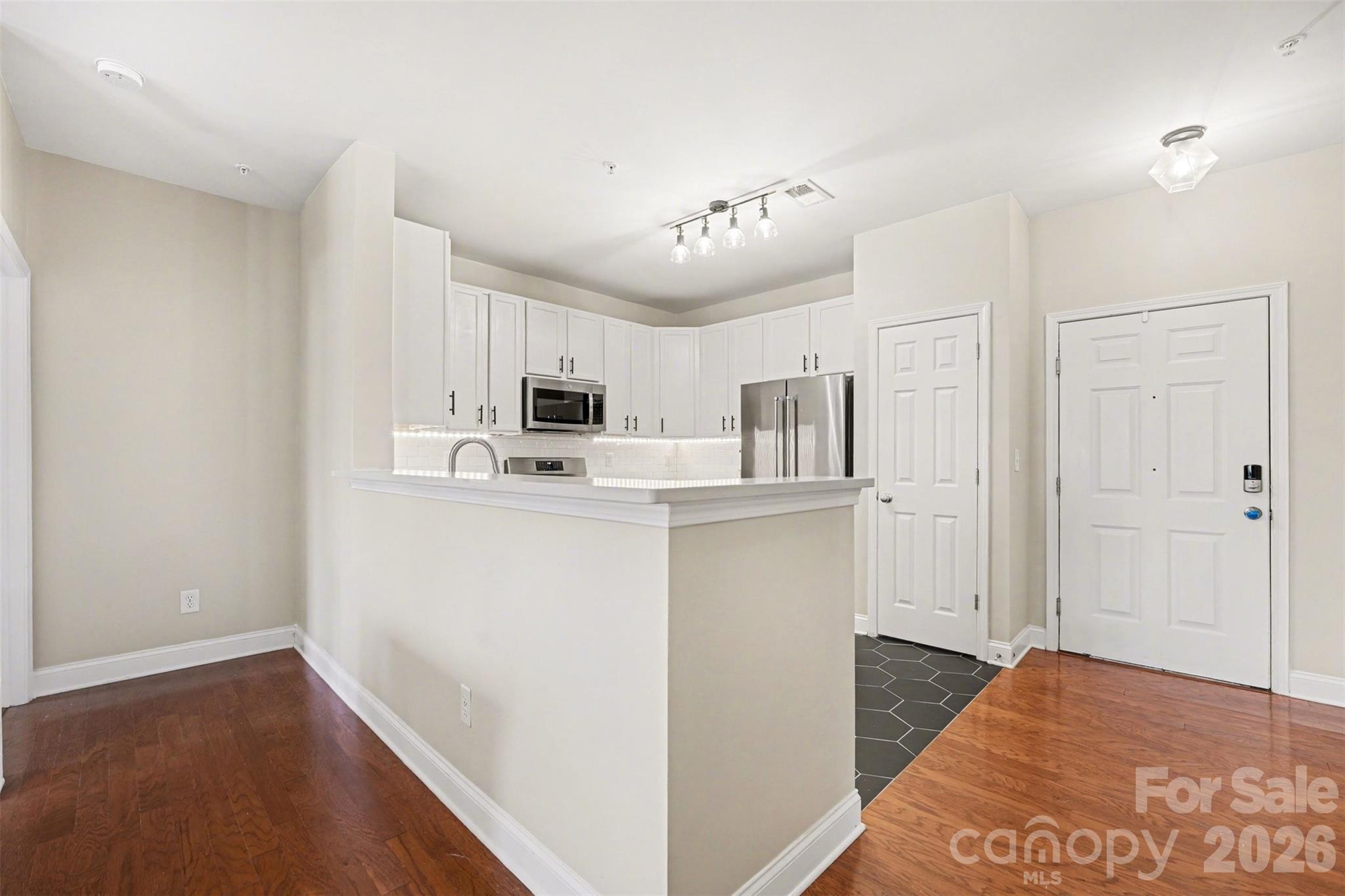 1000 E Woodlawn Road Charlotte NC 28209
