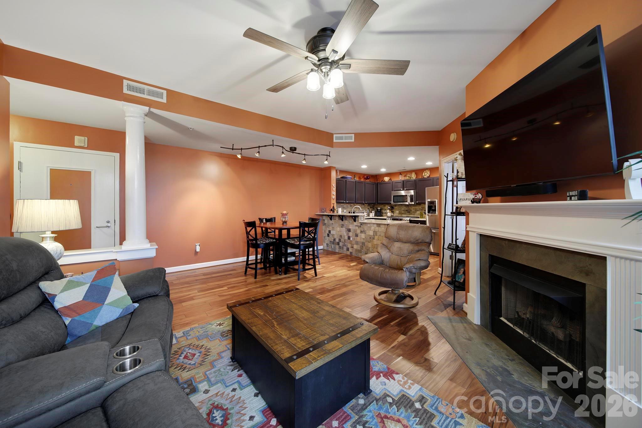 718 W Trade Street Charlotte NC 28202