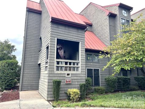 9041 J M Keynes Drive Charlotte NC 28262