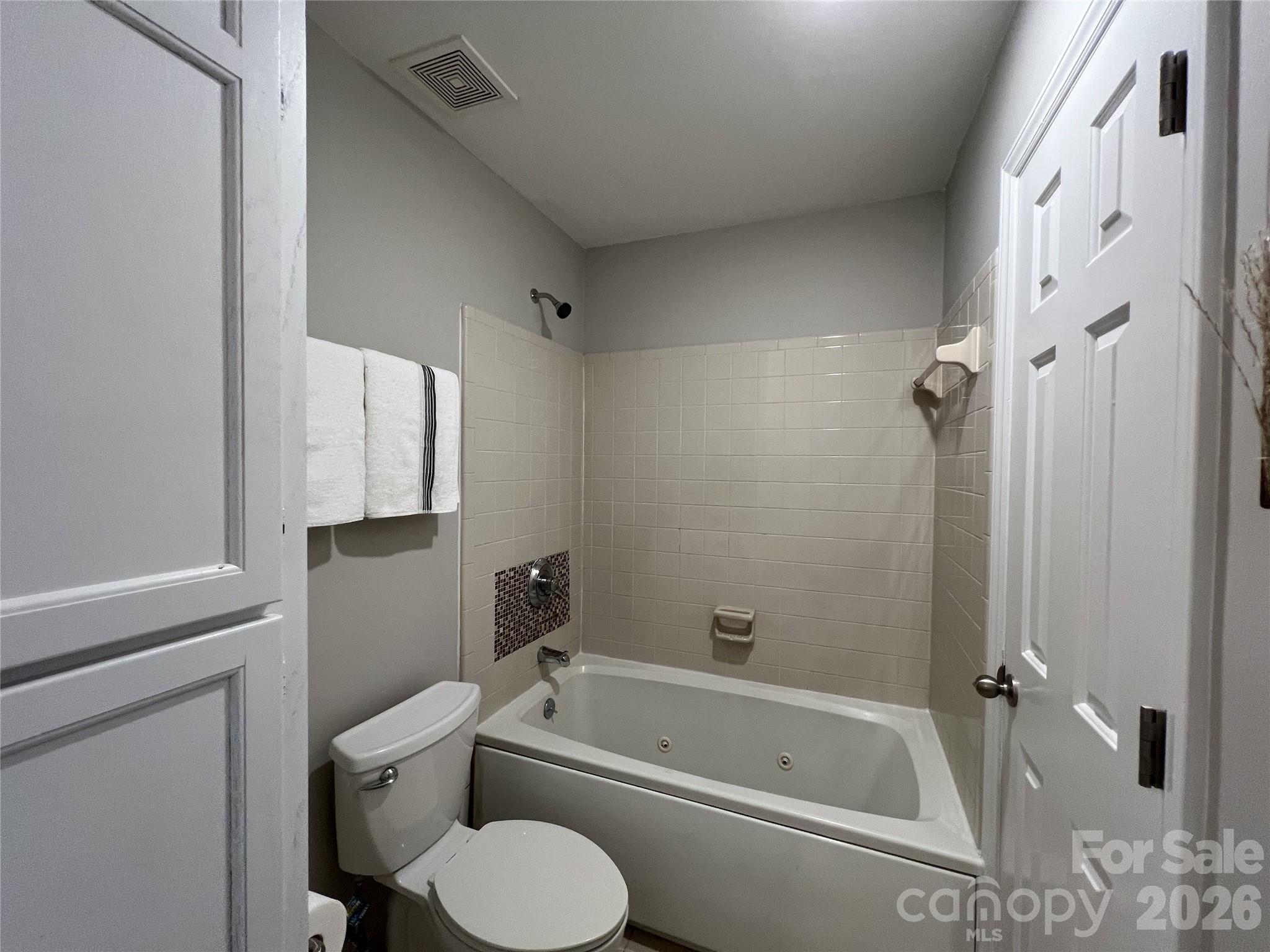 9041 J M Keynes Drive Charlotte NC 28262