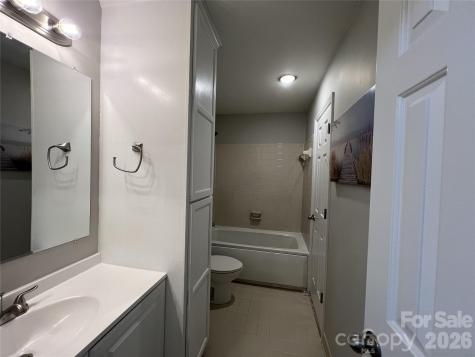9041 J M Keynes Drive Charlotte NC 28262