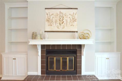 9041 J M Keynes Drive Charlotte NC 28262