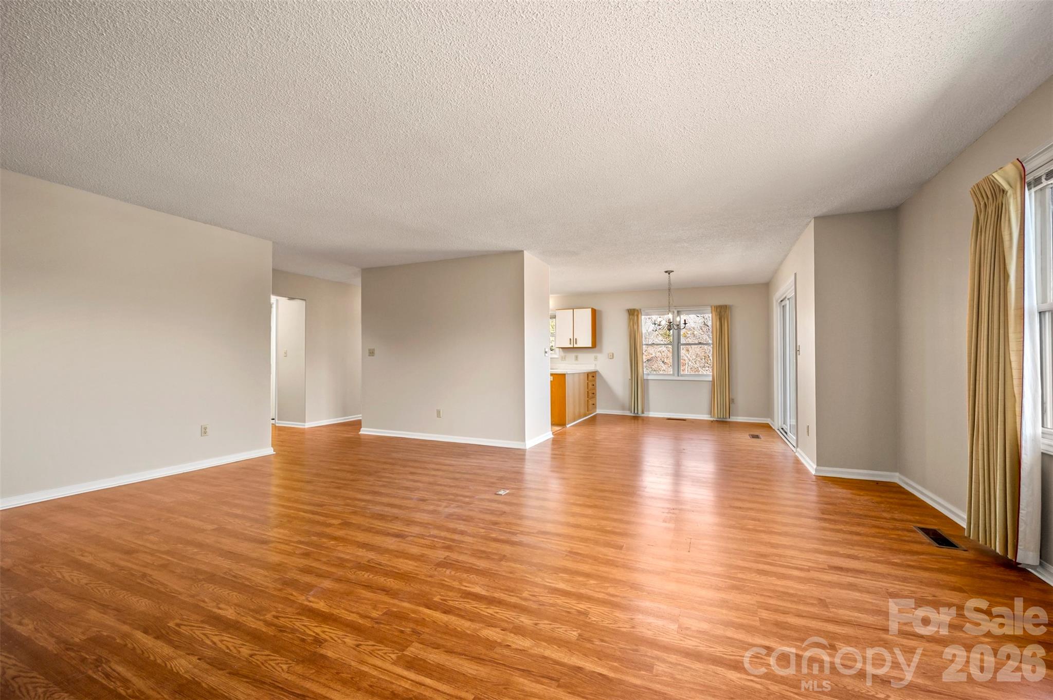 77 Chestnut Street Tryon NC 28782