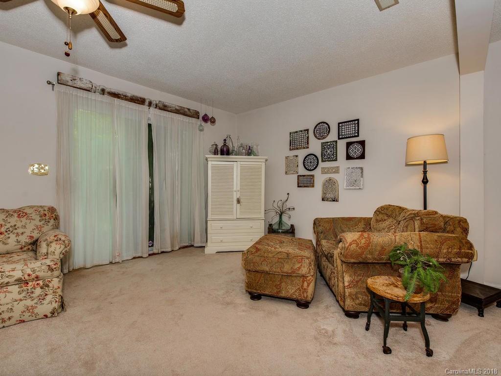 1334 Maple Shade Lane Charlotte NC 28270