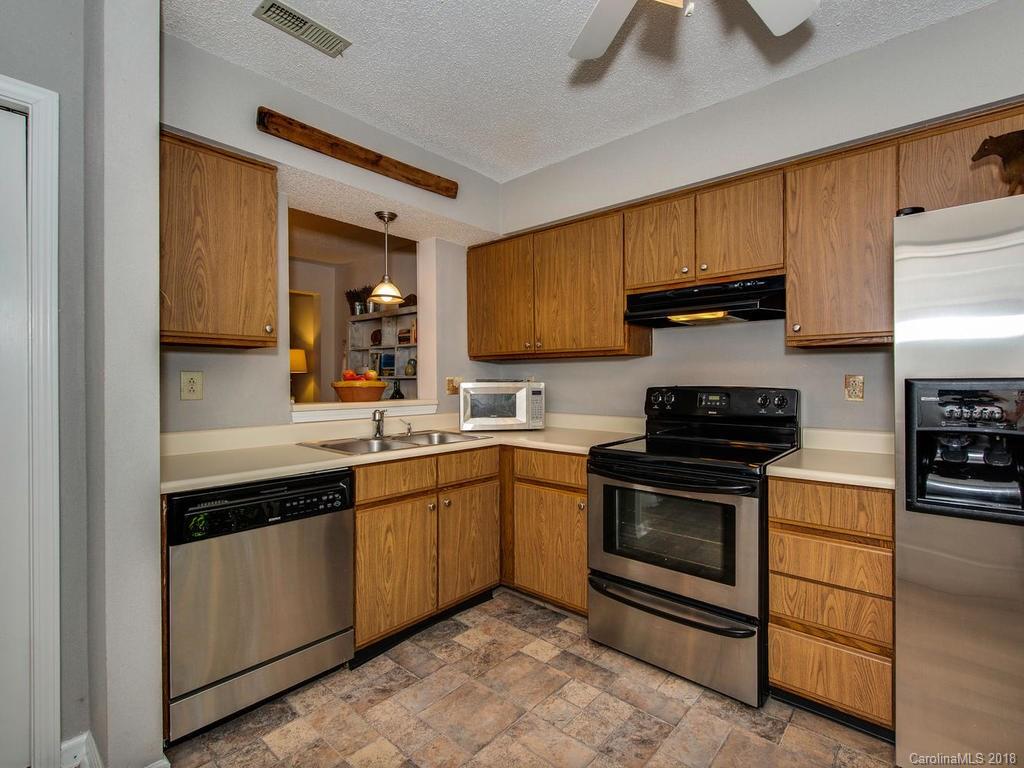 1334 Maple Shade Lane Charlotte NC 28270