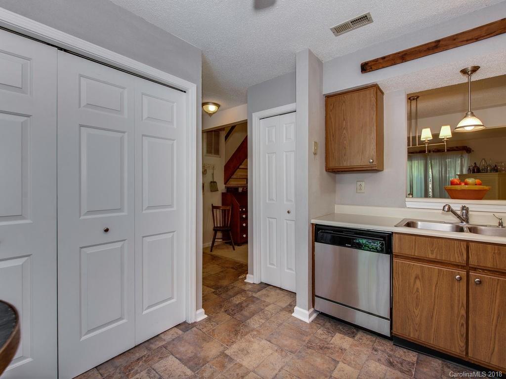 1334 Maple Shade Lane Charlotte NC 28270