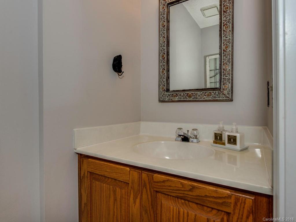 1334 Maple Shade Lane Charlotte NC 28270
